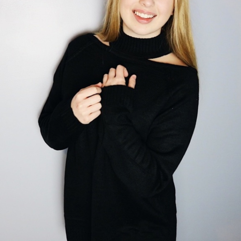 Black Mock Knit Sweater - Picture 2 of 2